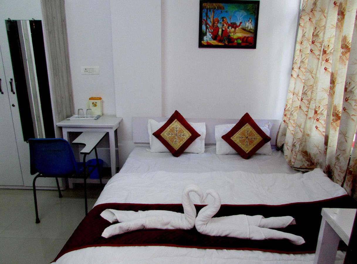 Ashish Guest House, Goverdhan Vilas Udaipur Exterior foto